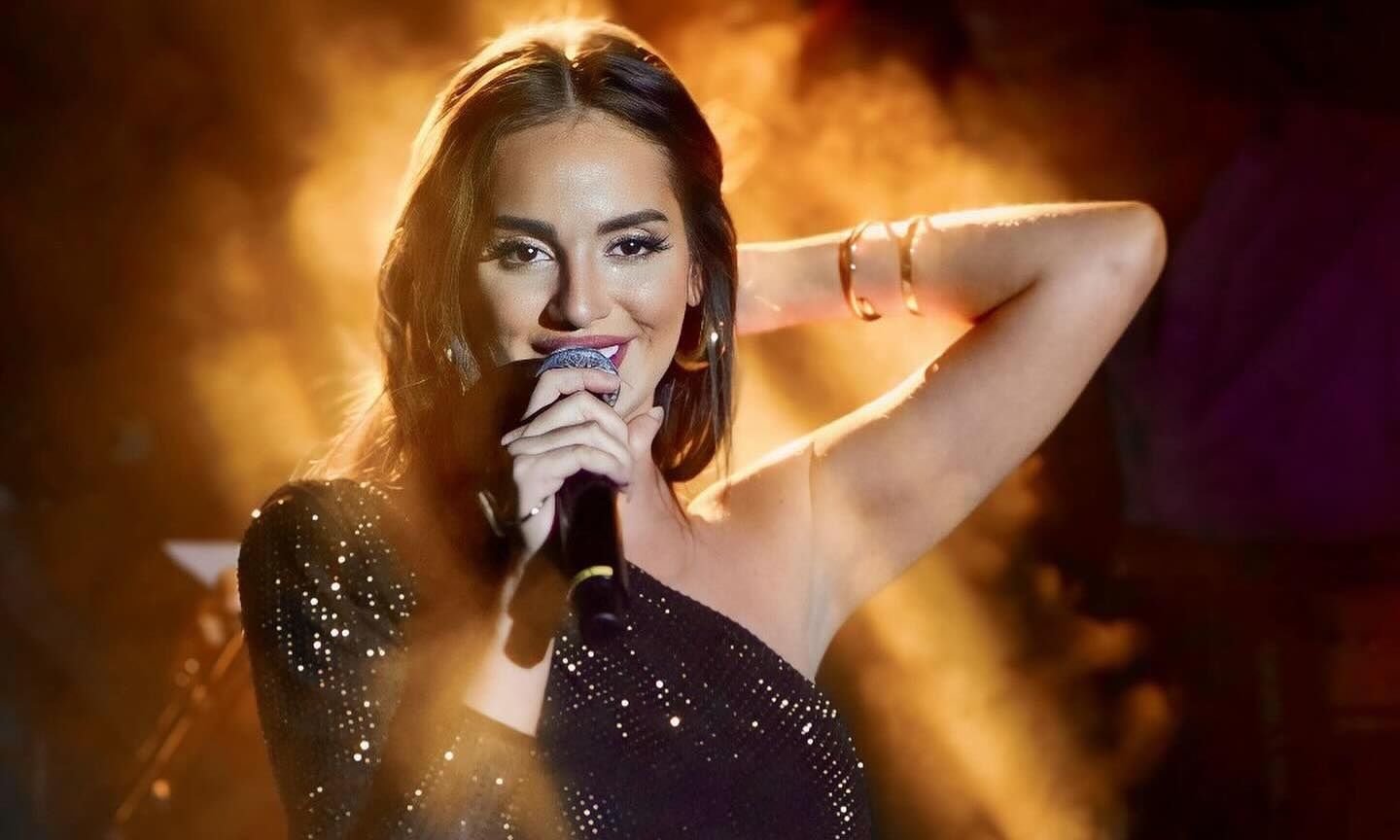 Ρία Ελληνίδου: Το άβολο περιστατικό, το σεξιστικό σύνθημα & η αντίδρασή της– «Άμα πάρω την παντόφλα»