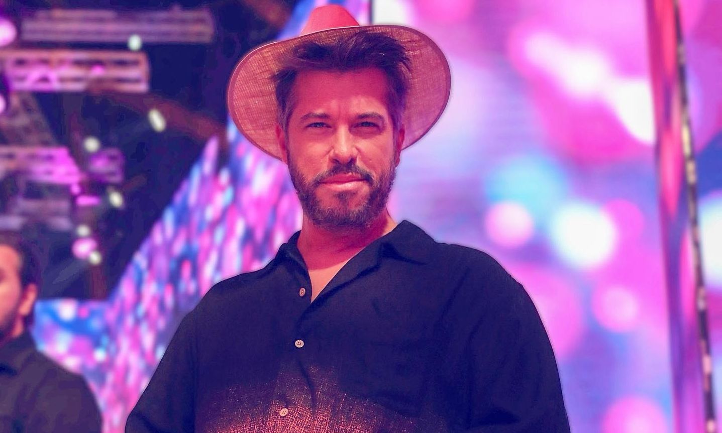 Χάρης Βαρθακούρης: Παραμονή Χριστουγέννων με τα αδέρφια του - Η υπέροχη φωτό!