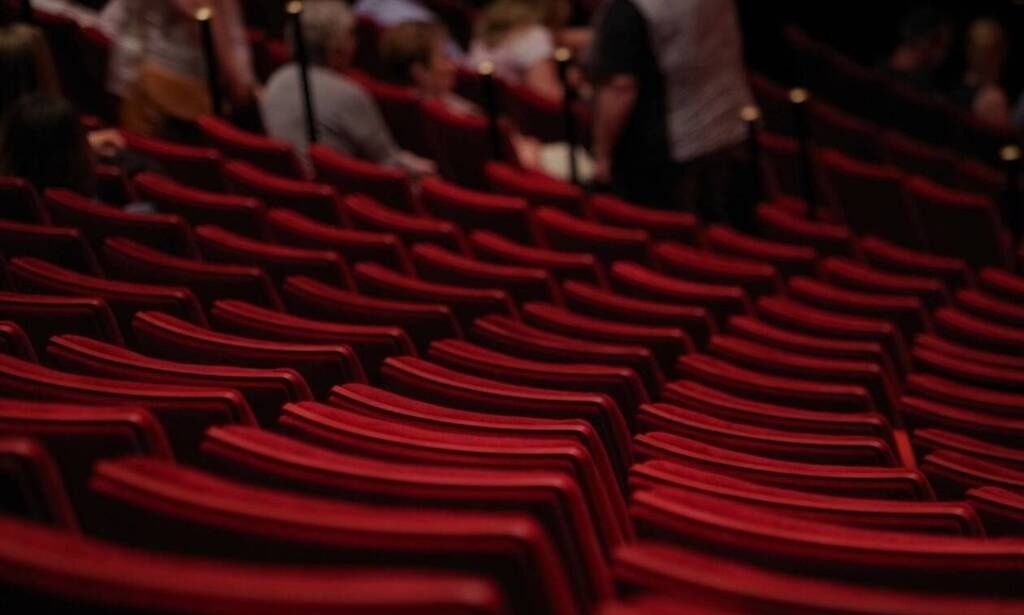 Κανόνισες θέατρο; Όλα θα είναι κλειστά το Σάββατο 27 Δεκέμβη