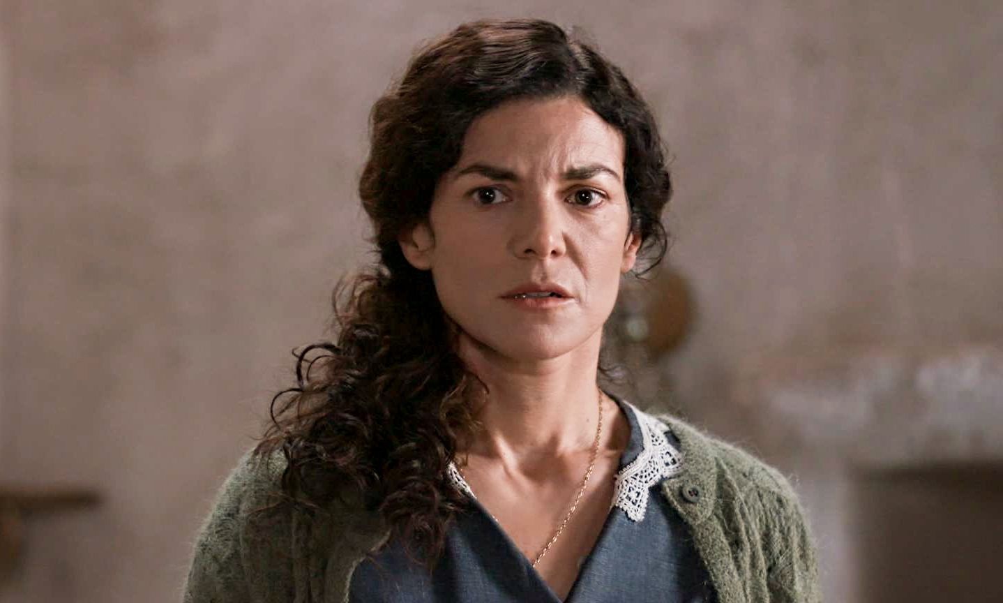 Grand Hotel – Φρυδά: Ο Χαραλάμπης είναι για τη Θεώνη ό, τι δεν έζησε όλη της τη ζωή