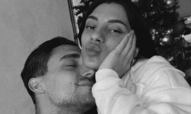 Ξετρελαμένος ο Σάκης Κατσούλης που θα γίνει μπαμπάς: «Το καλύτερο δώρο της ζωής μου»