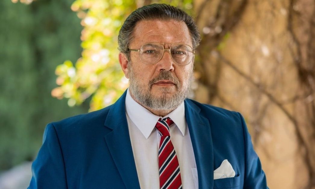 Να μ' αγαπάς: Ο Θεόφιλος χαροπαλεύει