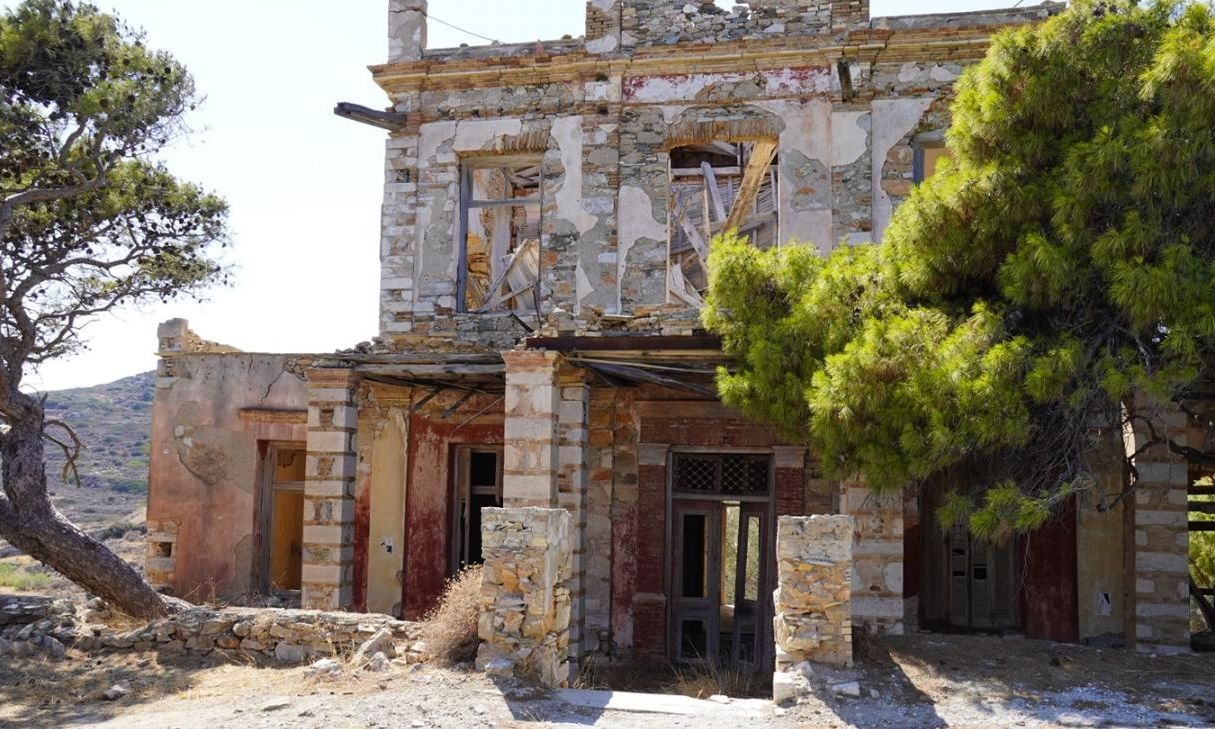 Το σπίτι-θρύλος της Σύρου που γέννησε τη «Μεγάλη Χίμαιρα» και ενέπνευσε τον Καραγάτση!