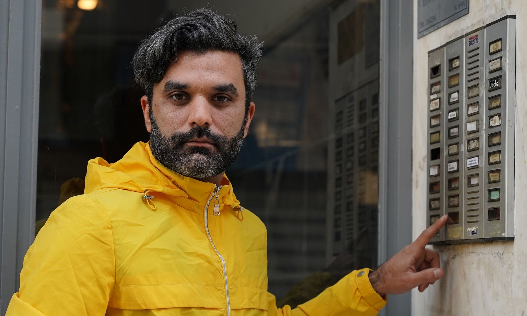 "Έναν συγγραφέα παρακαλώ!" - Η ξεκαρδιστική σάτιρα του Jean-Pierre Martinez στο Θέατρο NOŪS