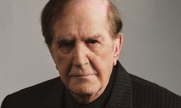 «Ιερό τέρας ο Γιώργος Κωνσταντίνου. Πήγα και τον προσκύνησα»