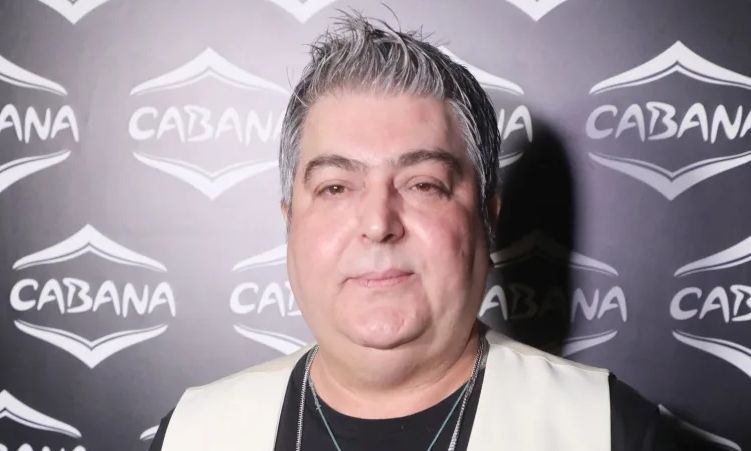 Σάλος με τον Σώτη Βολάνη που εξαφανίστηκε και χάλασε το σχήμα: «Άφησε 60 οικογένειες χωρίς δουλειά»