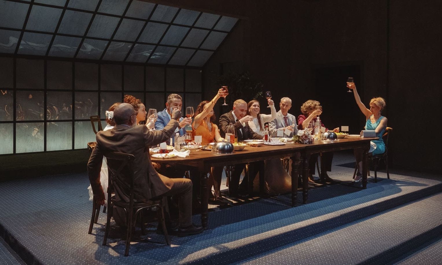 Τελευταίες παραστάσεις- Μέχρι να σβήσουν τ’ άστρα στο θέατρο του Νέου κόσμου