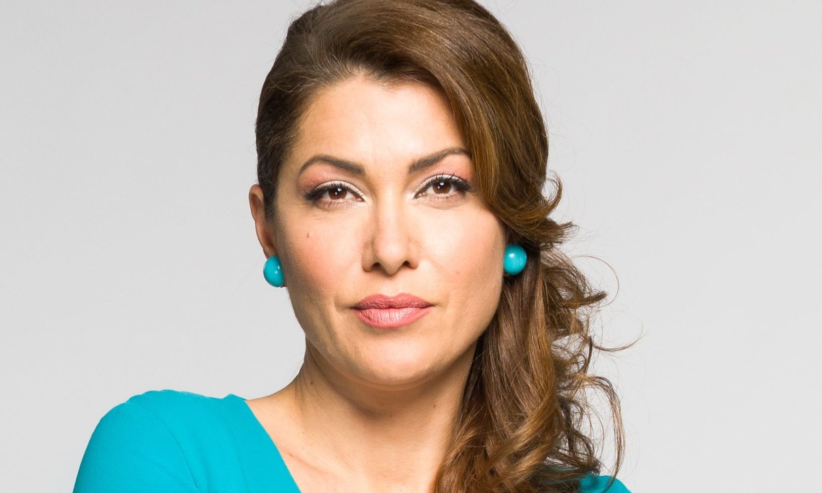 Porto Leone - Κλέλια Ρένεση: «Έρχονται ανατρεπτικά, σκληρά γεγονότα και δυνατές καταστάσεις!»