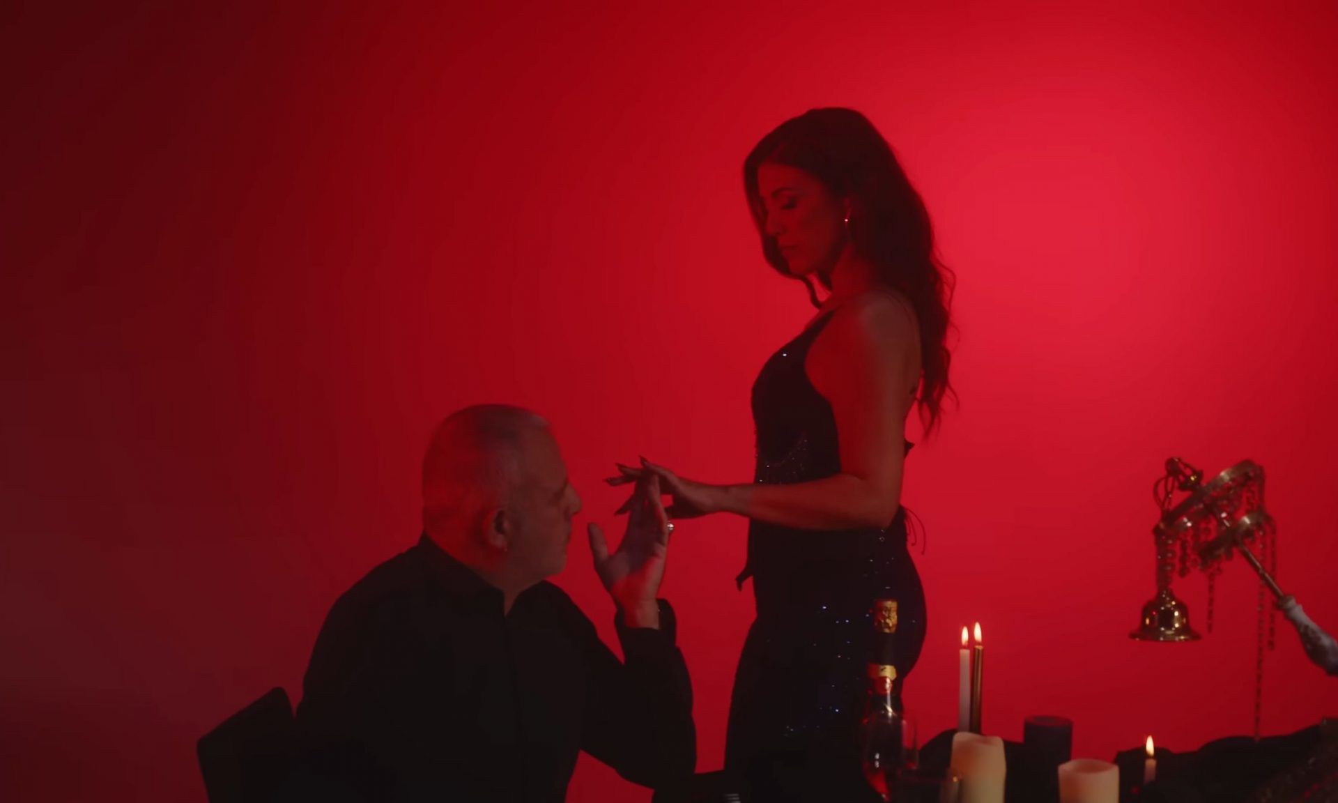 Μαρία Ιωαννίδου: Κυκλοφόρησε το νέο της τραγούδι-Ο Πασχάλης Τσαρούχας σε ρόλο-έκπληξη στο video clip