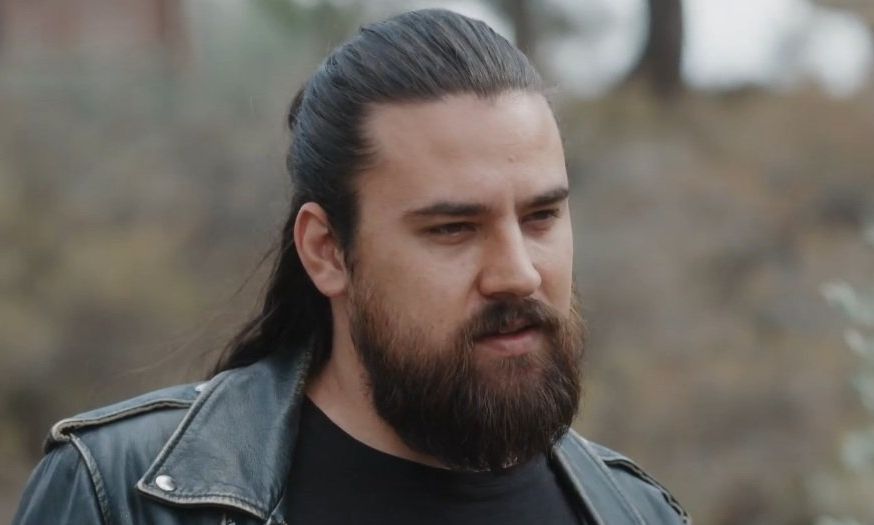 Η γη της ελιάς: Σοβαρό τροχαίο για τον Παυλή- Η ζωή του κρέμεται από μία κλωστή