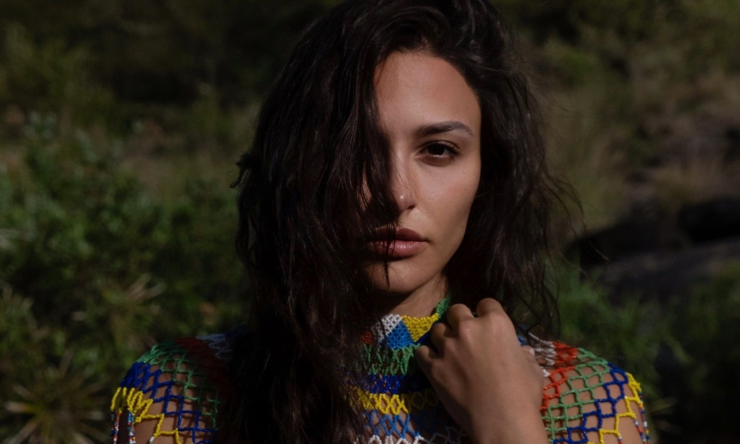 Φυσική, αποκαλυπτική και «ριζωμένη στην άγρια φύση» η Ναυσικά Παναγιωτακοπούλου