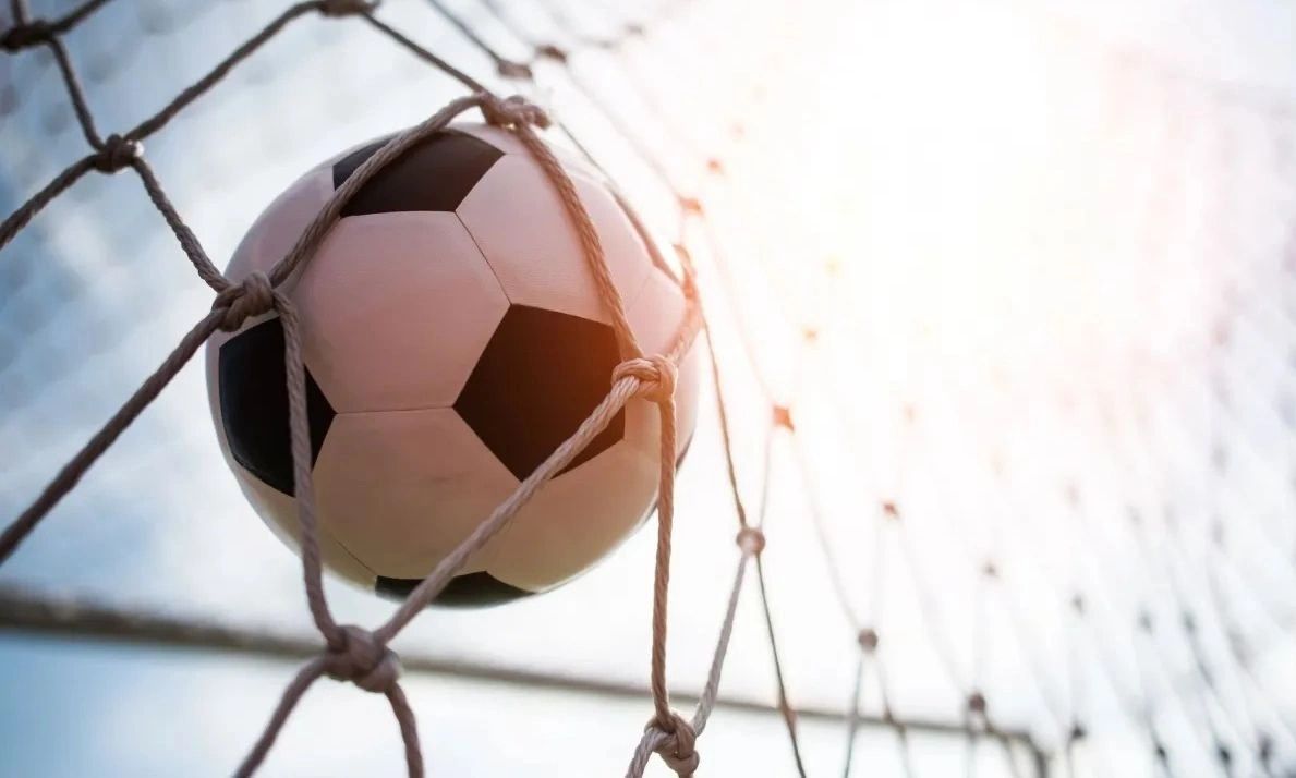 Ντέρμπι ΑΕΚ-Ολυμπιακός στην Allwyn Arena με αμέτρητες αγορές από το Πάμε Στοίχημα