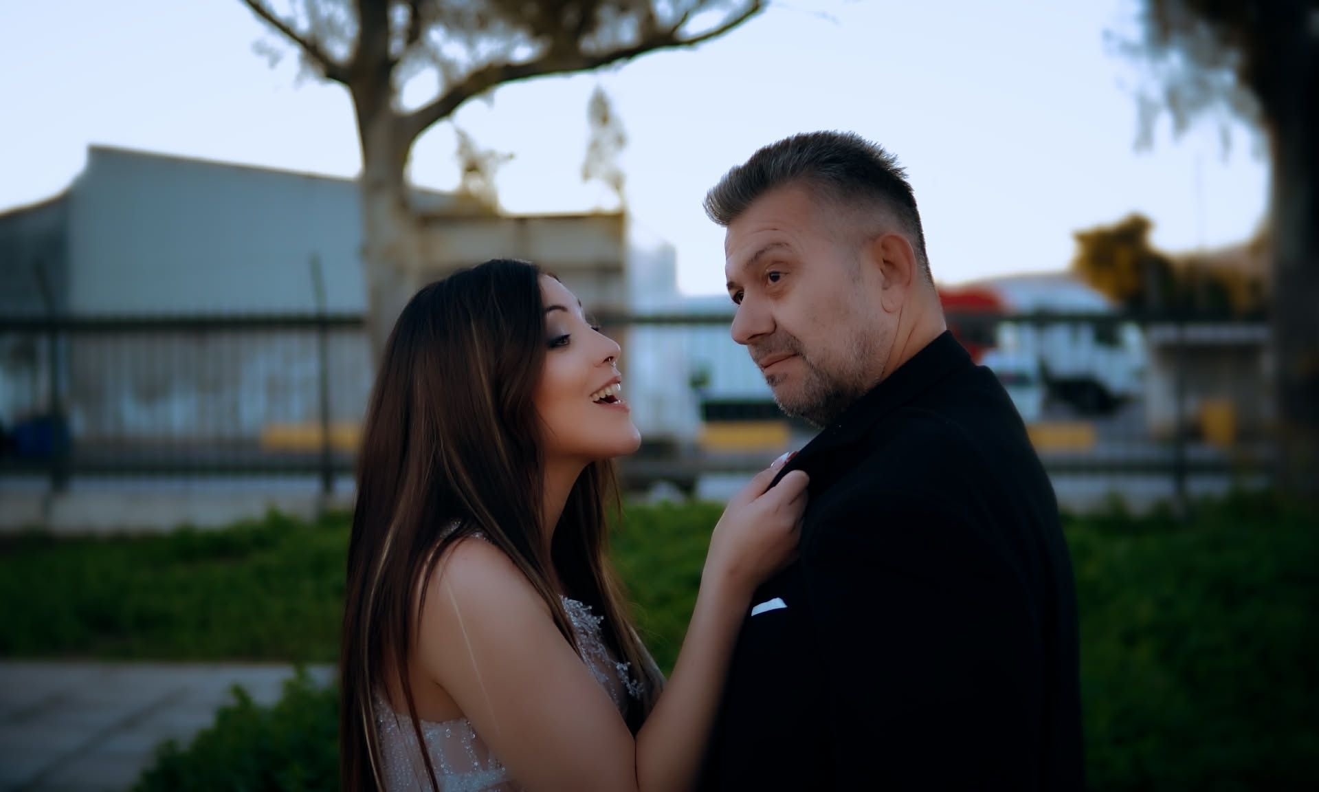 «Ερωτευμένη»: Ντουέτο-έκπληξη των Ματθαίου Γιαννούλη και Ιουλίας Κουκουβέ!