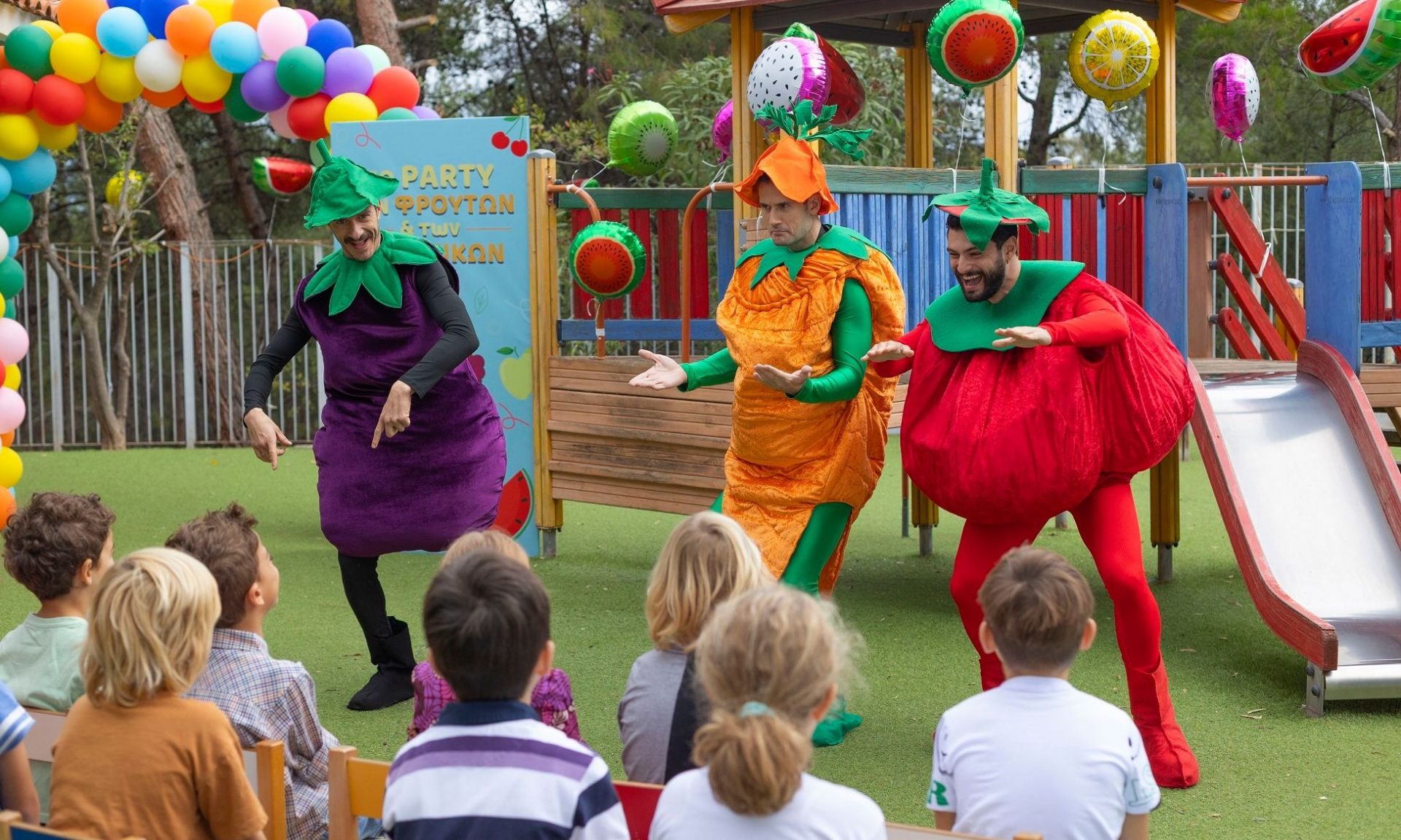Μπαμπά, σ’αγαπώ: Έτσι ξεκινά η απίστευτη περιπέτεια της πατρότητας για τα “3 μπαμπαδάκια”!