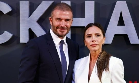 Προδομένη αισθάνεται η Βικτόρια Μπέκαμ μετά την «επίθεση» που εξαπέλυσε ο Μπρούκλιν