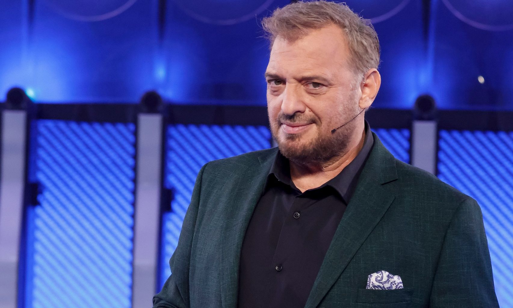 The Wall: Δυο αγαπημένες αδερφές τα βάζουν με τον «τοίχο» για χάρη της οικογένειας