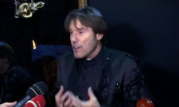 Τζώρτζογλου:«Δεν είπα ποτέ ότι έχουμε χωρίσει με τη Σοφία»-Ο λόγος απουσίας της από την πρεμιέρα του