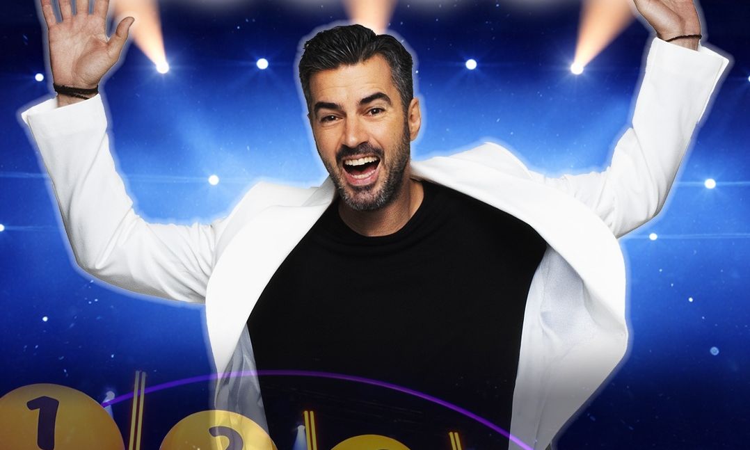 The Quiz with Balls: Ο Γιάννης Τσιμιτσέλης με νέα εκπομπή στον ΣΚΑΙ - Στο Βέλγιο τα γυρίσματα