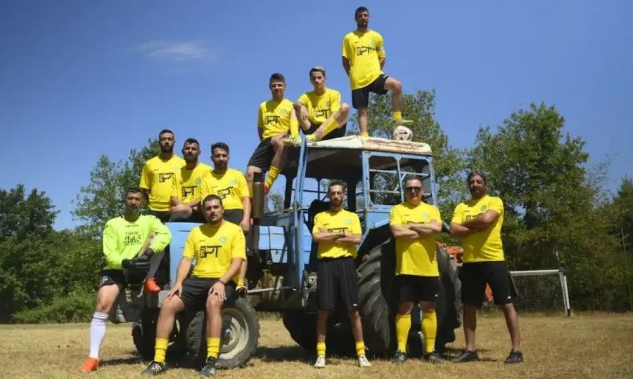 «Βίλατζ Λιμπερταδόρες»: Η σειρά που αγαπά το χωριό και το ποδόσφαιρο, κάνει πρεμιέρα!