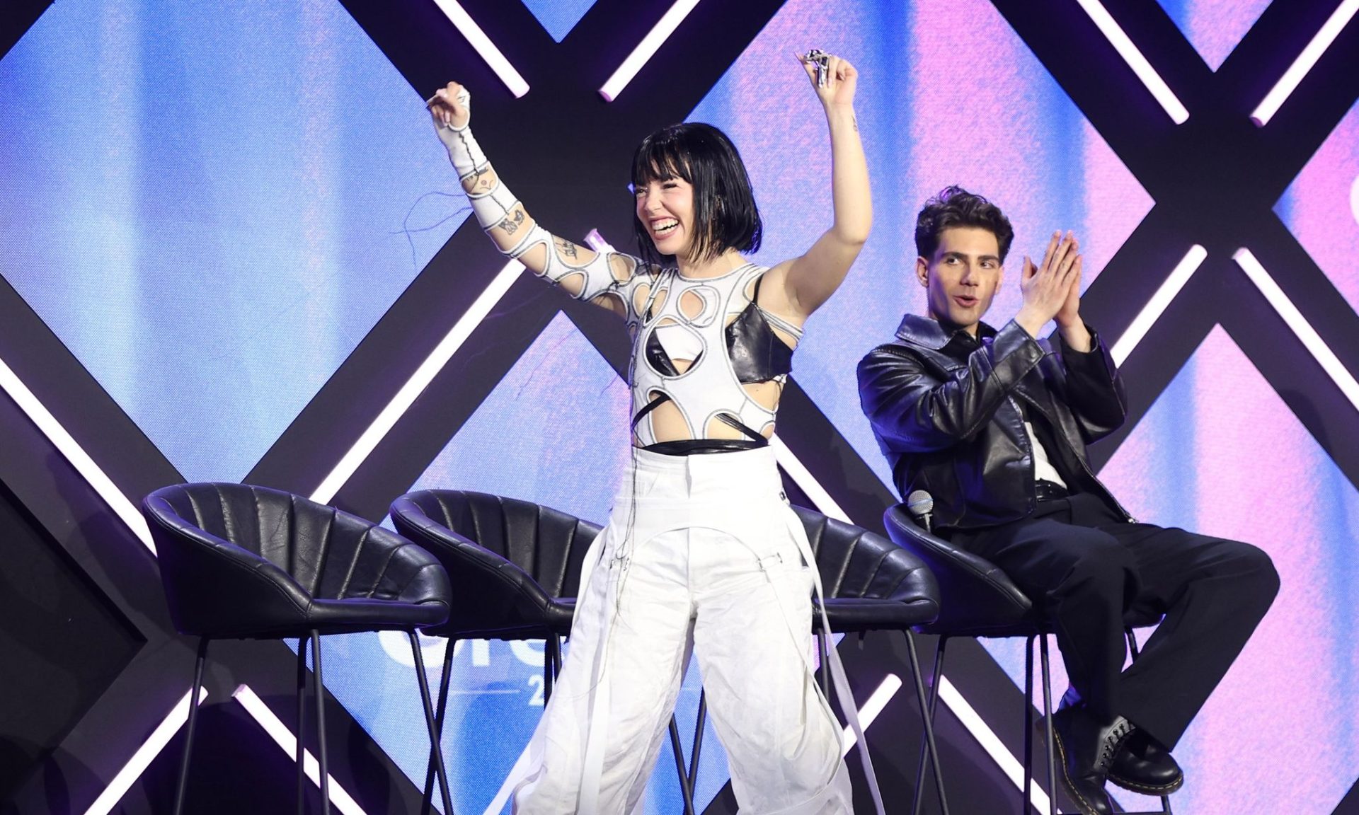 Το ατύχημα της Marseaux πριν βγει στη σκηνή: «Κοπανάω το κεφάλι μου... Έχω κάνει καρούμπαλο»