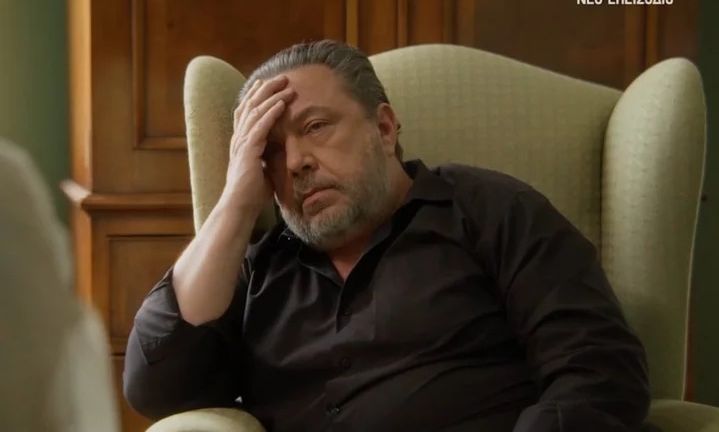 Να μ’ αγαπάς: Ο Θεόφιλος είναι ξεκάθαρα το μουντ της Δευτέρας – Χαμός στο Χ