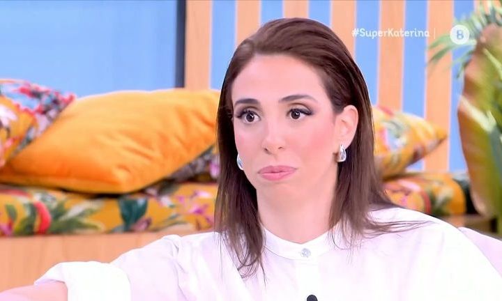 Χαραλαμπούδη: «Η υποκριτική μπήκε στη ζωή μου γιατί είχα ανάγκη να με σηκώσει κάτι από το κρεβάτι»