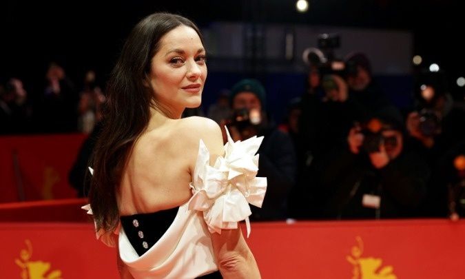 «Milo»: Η Μαριόν Κοτιγιάρ σε ένα σύγχρονο «γουέστερν» μυστηρίου με τη Νικόλ Γκαρσία