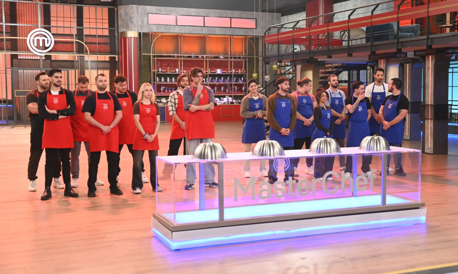 MasterChef 10: Η αποψινή ομαδική δοκιμασία συγκινεί καθώς μαγειρεύουν για το «Χαμόγελο του Παιδιού»