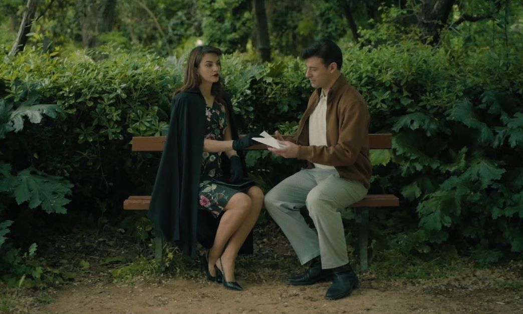 Το Σπίτι Δίπλα Στο Ποτάμι: Ποιος εκβιάζει την Μελισσάνθη και ποιος απειλεί την ευτυχία τους;