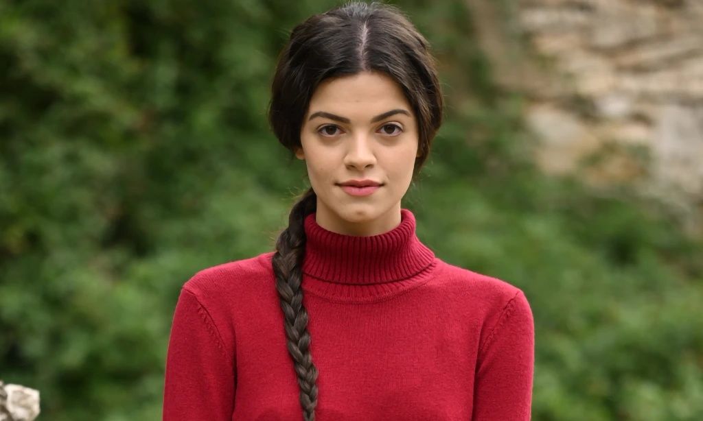 Άγιος έρωτας – Καζάκου: Η Δώρα θα βρεθεί αντιμέτωπη με τις επιλογές της καρδιάς της