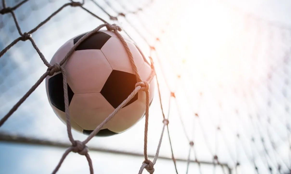 Δυνατά παιχνίδια στη Super League με αμέτρητες αγορές από το Πάμε Στοίχημα στα καταστήματα Allwyn