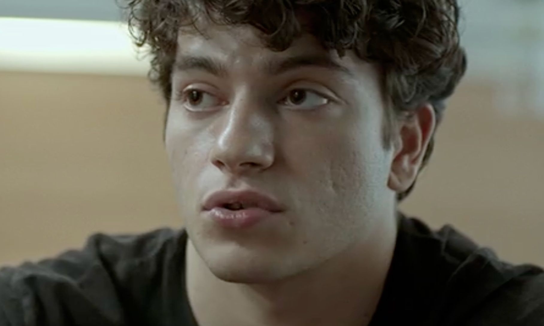 Δημήτρης Λαγούτης: Οι γονείς μου δεν μου δίνουν συμβουλές, μου λένε τη γνώμη τους