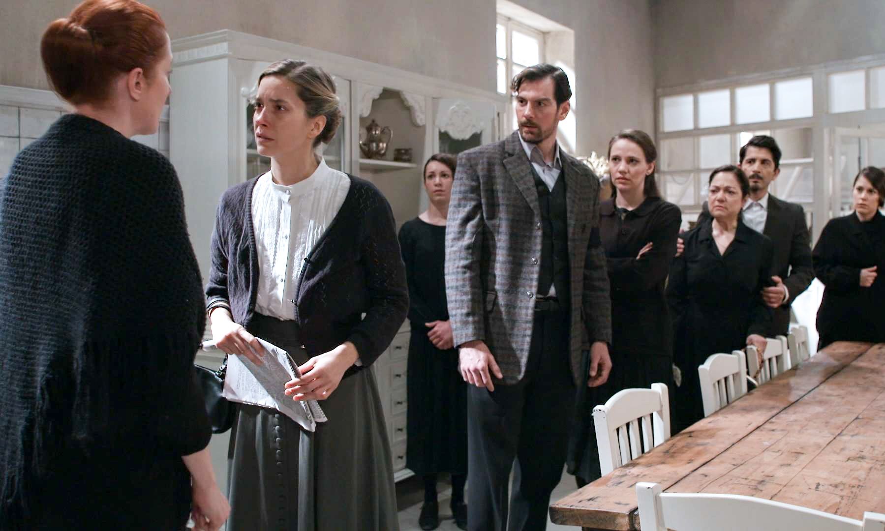 Grand Hotel: Η επιστροφή της Ελένης στο ξενοδοχείο και η αντίδραση της Αγγέλας