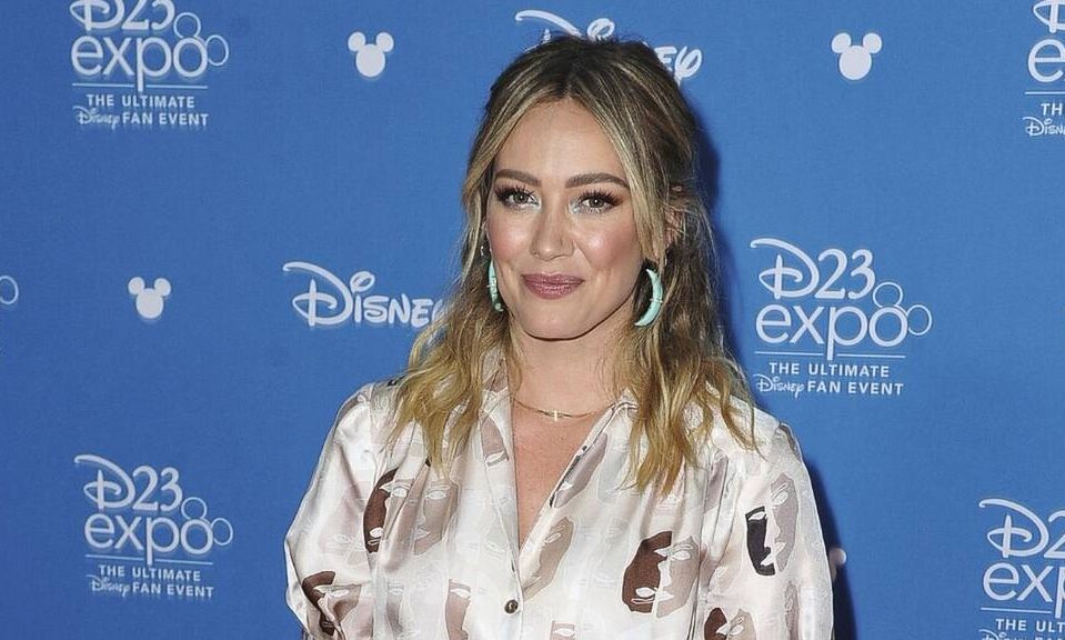 Xίλαρι Νταφ: Στη δεκαετία των 20 το σεξ δεν ήταν πάντα απολαυστικό, τώρα το κατανοώ