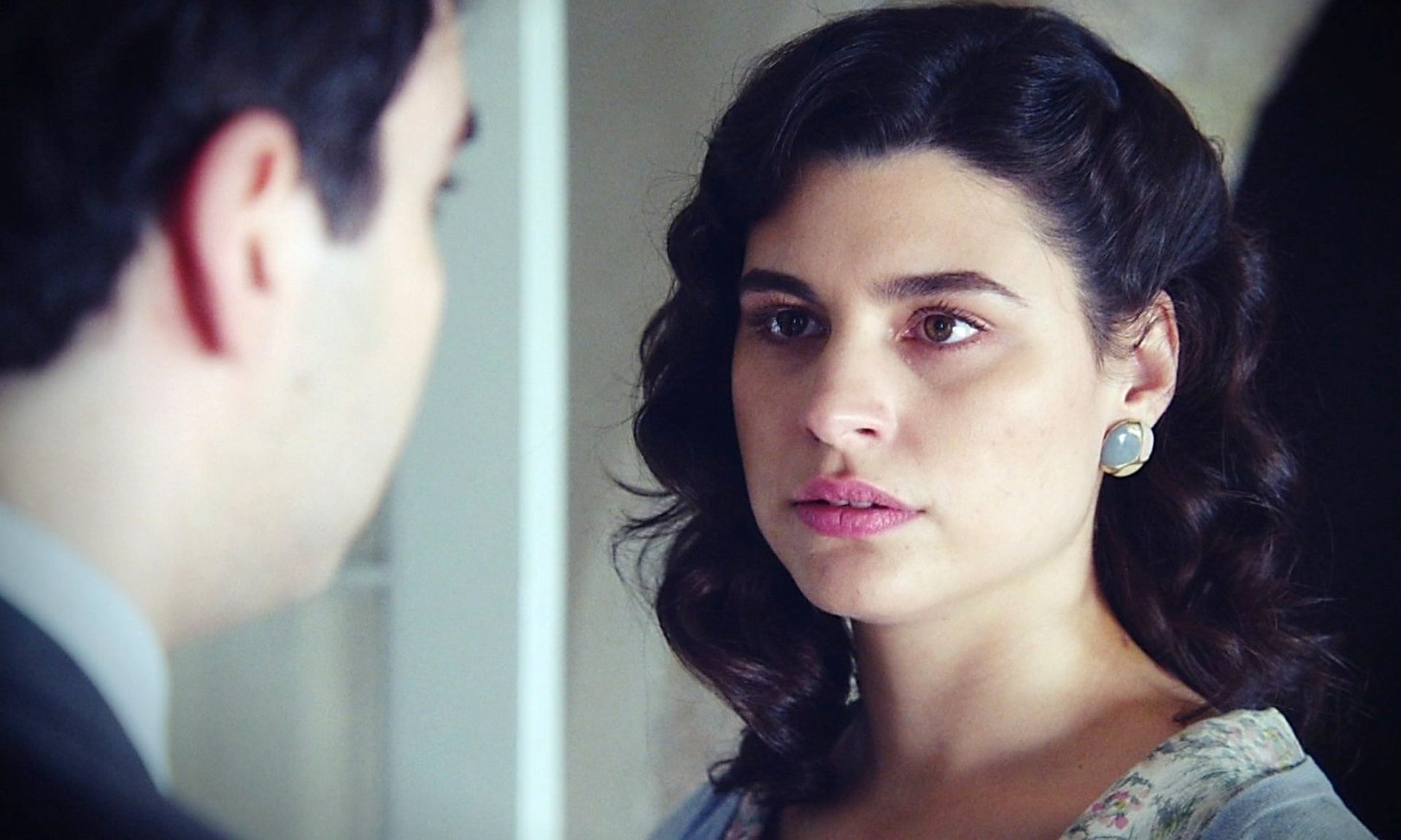 Άγιος Έρωτας: Η Χλόη αποφασίζει να μιλήσει με τον Πέτρο για το μέλλον του γάμου τους.