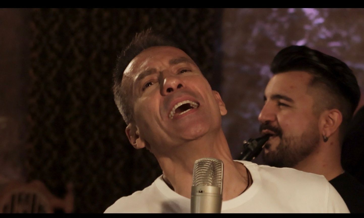 Πέτρος Ίμβριος: H συγκινητική αφιέρωση στη μνήμη του σκηνοθέτη του, Κώστα Κοσμίδη