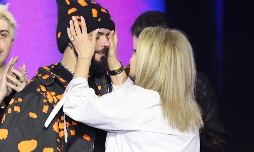 Eurovision 2026 – Akylas: Η βαθιά συγκίνηση και η ιστορίας ζωής της μητέρας του