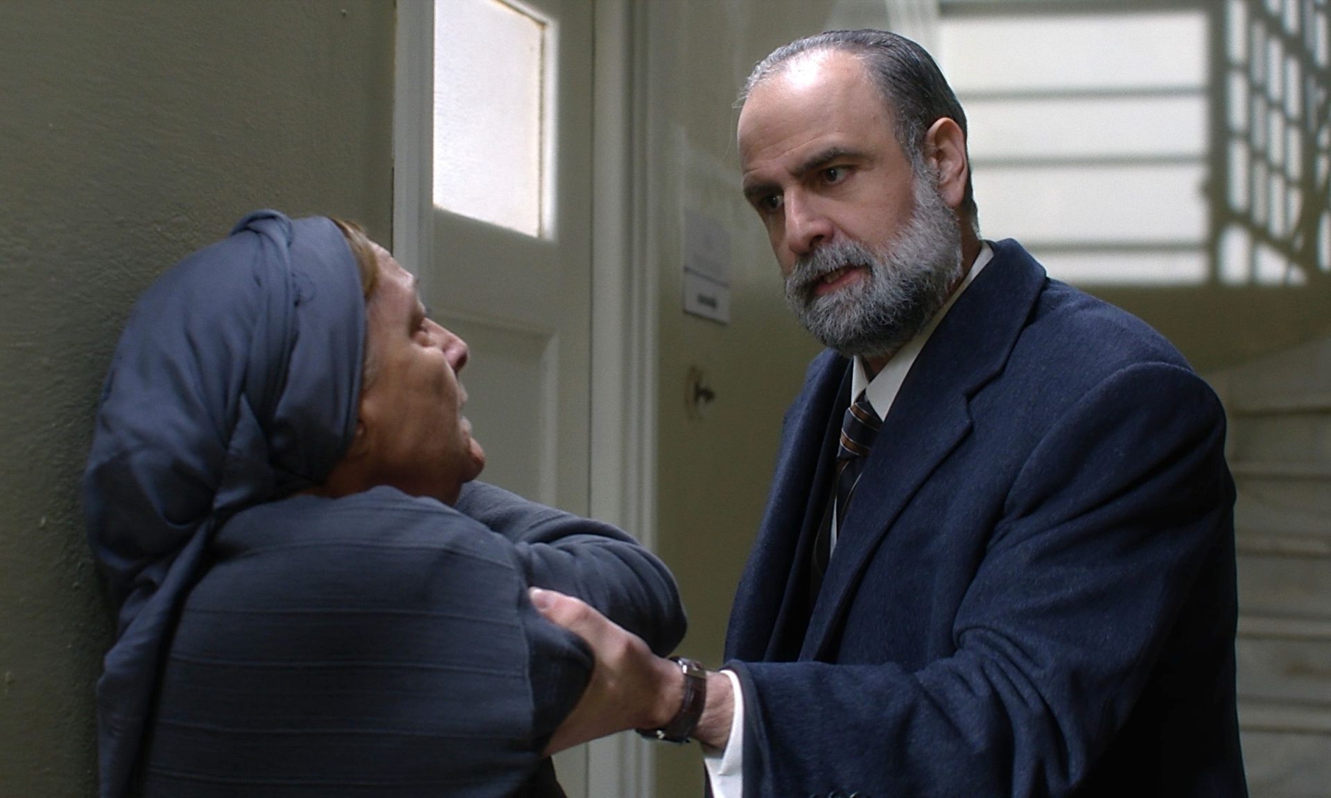 Alpha: Άγιος έρωτας - Η Κική εμφανίζεται ξαφνικά μπροστά στον Μαρκόπουλο!