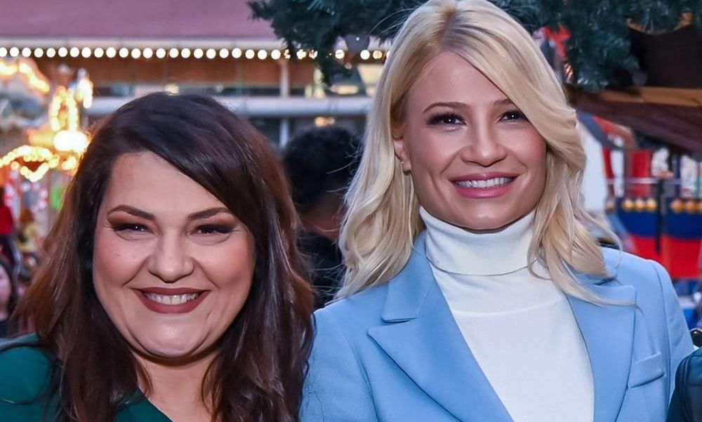 Κατερίνα Ζαρίφη: Είμαι πολύ χαρούμενη για τη Φαίη. Θέλω στο γάμο της να περάσει... όνειρο