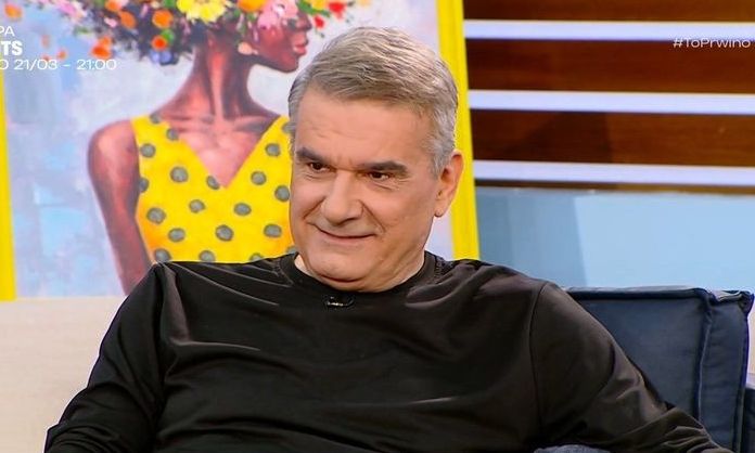 Κώστας Αποστολάκης: «Σε λίγο όλοι οι τάφοι θα ‘ναι γεμάτοι πορσελάνη και σιλικόνες»