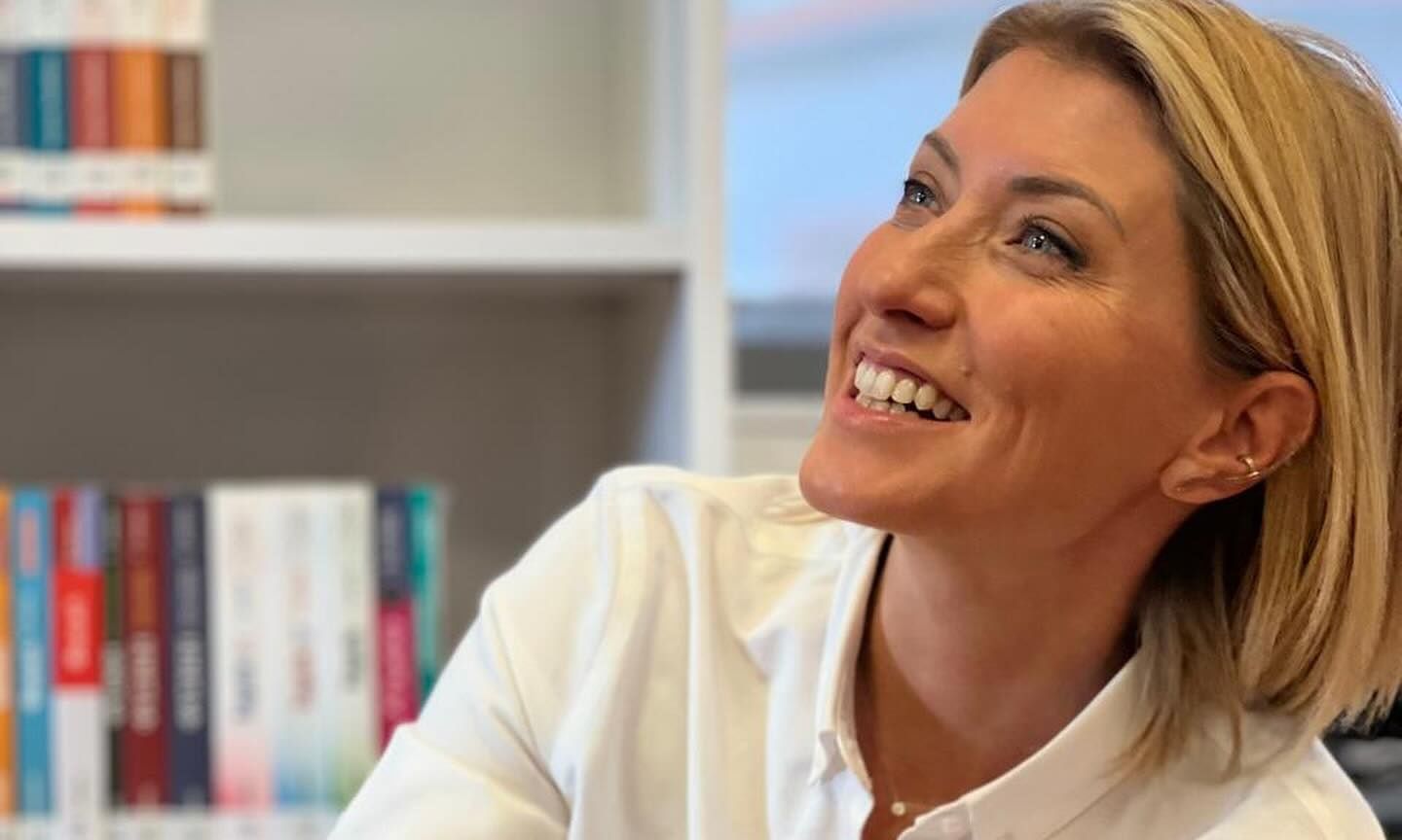 Σία Κοσιώνη: Το σπάνια καρέ από το σαλόνι της – Η φωτό χωρίς μακιγιάζ