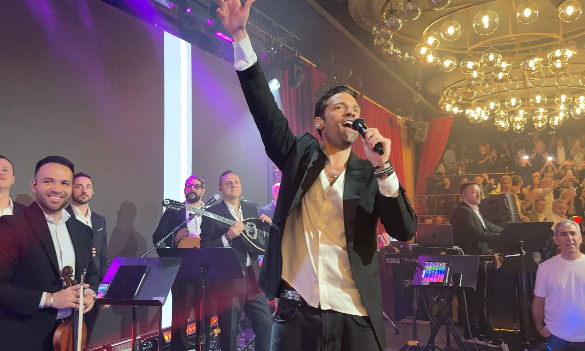 Κωνσταντίνος Αργυρός: Νόβακ Τζόκοβιτς και Νικ Καλάθης στη συναυλία του στο Βελιγράδι