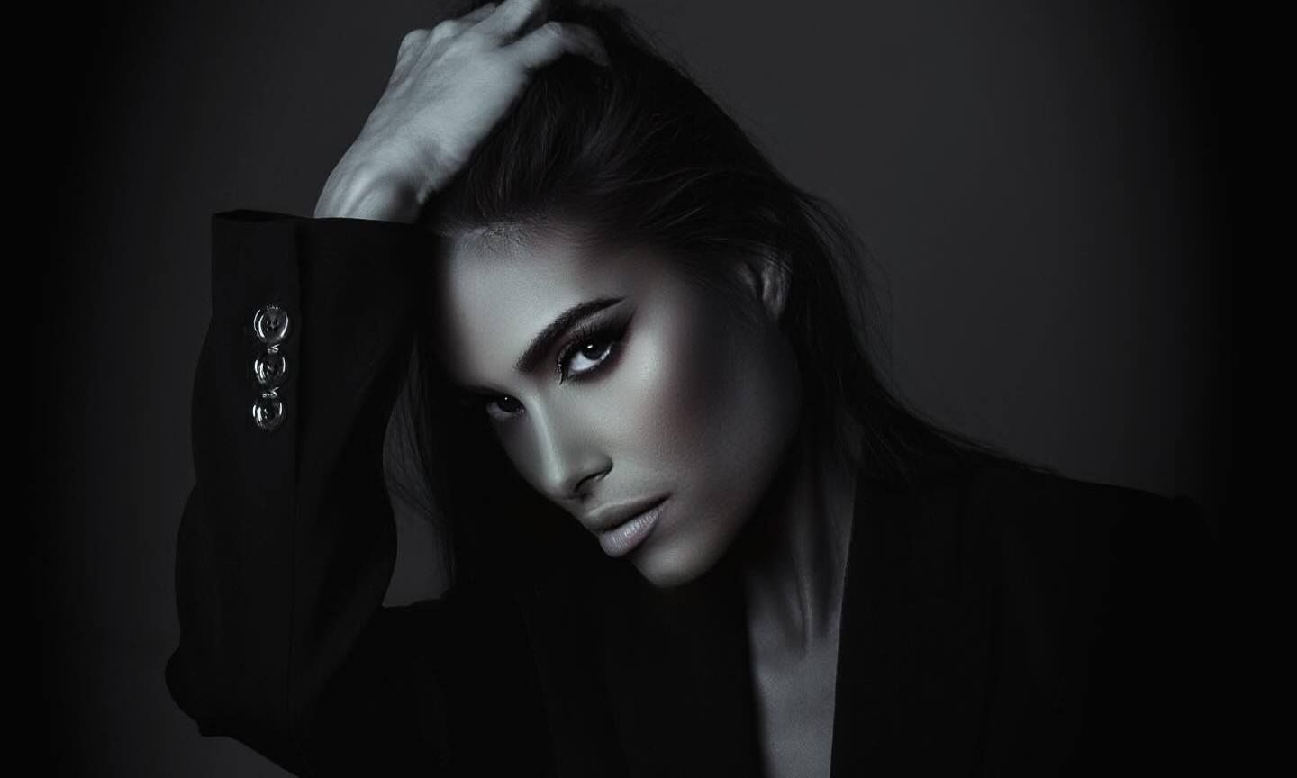 Θωμαή Απέργη: «Έχει τύχει να βρεθώ σε σχέσεις όπου λάμβανα λιγότερα από όσα χρειαζόμουν»