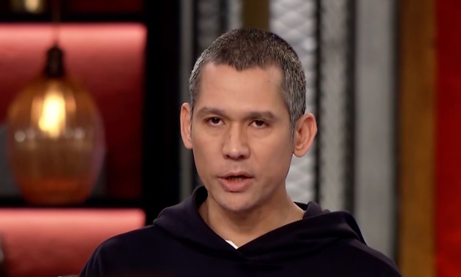 «Τι είπες τώρα;» - Η ανακοίνωση του Κοντιζά για τη νέα αποχώρηση στο MasterChef φέρνει τα πάνω-κάτω