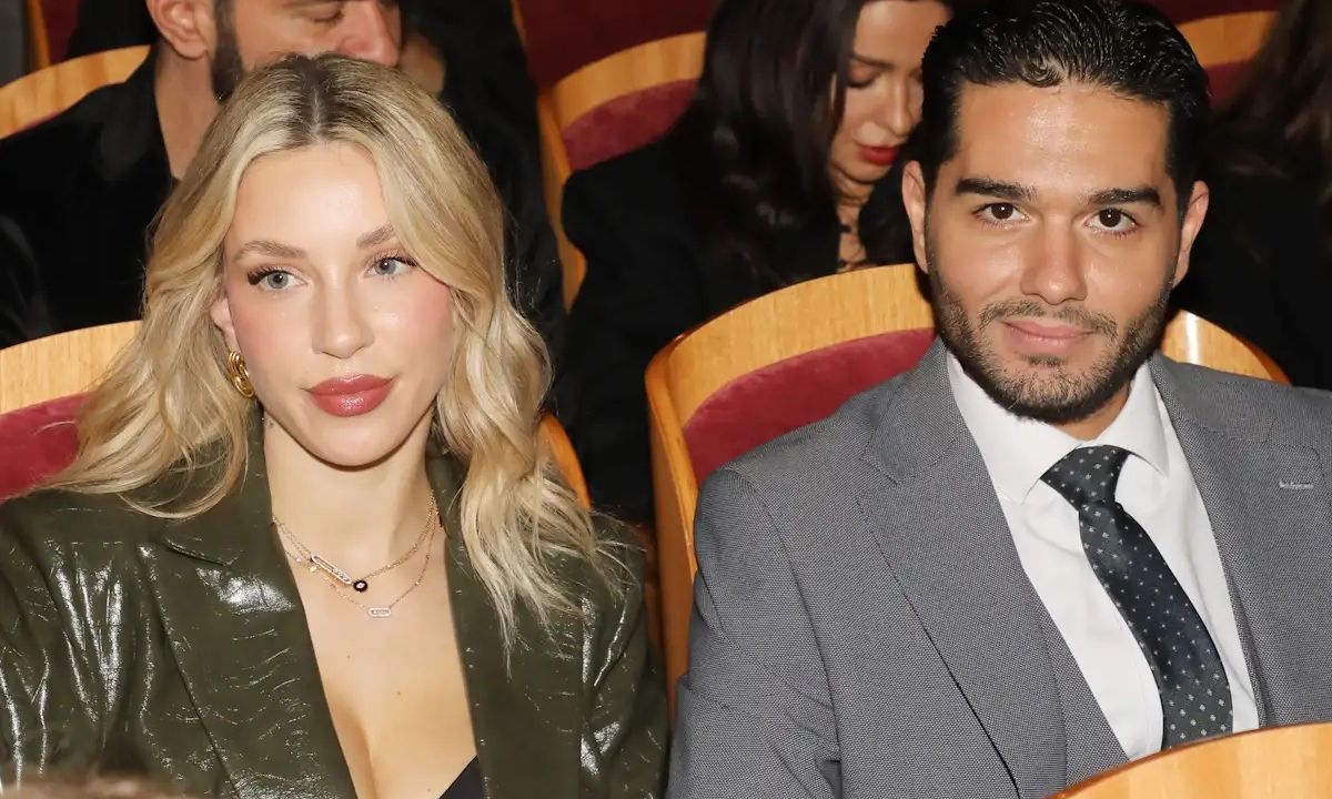 Καληφώνη: Η χρωματιστή πινελιά στην τραπεζαρία είναι αυτό που κάνει τη διαφορά στο σπίτι της