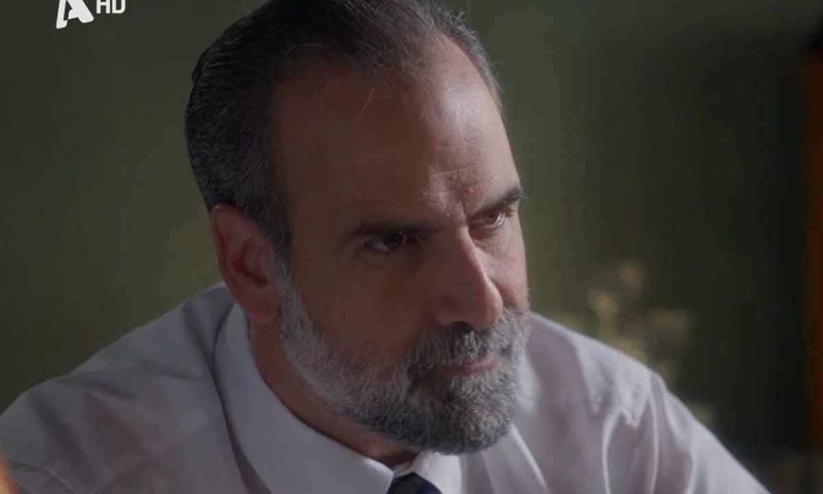 Άγιος έρωτας: Η παγίδα του Παύλου στη Θάλεια – Η βαριά ατμόσφαιρα και το σκάνδαλο