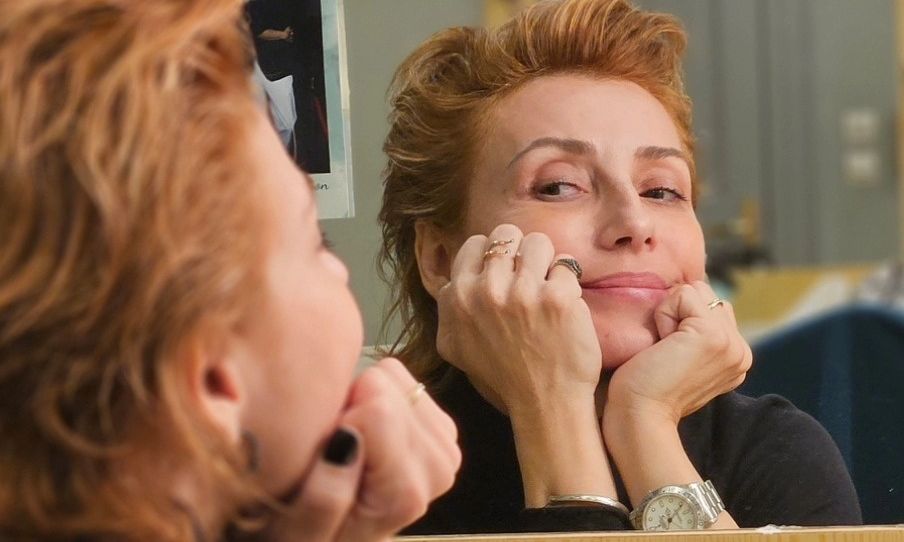 Ευδοκία Ρουμελιώτη: Πασχαλινές λιχουδιές μέσα στην μοντέρνα, τεράστια και φωτεινή κουζίνα της