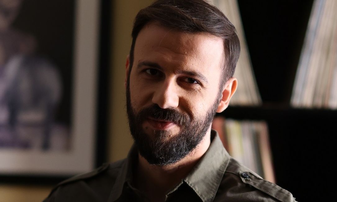 Νίκος Γκέλια: Τα βιώματα μας διαμορφώνουν.Μπορεί να μας δημιουργούν δυσκολίες αλλά μας δίνουν δύναμη