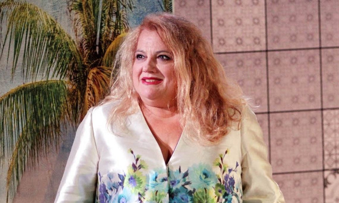 Ελένη Καστάνη: Αυτό το Kardashian style... μπορεί να με τρελάνει με το φρύδι, σαν περισπωμένη