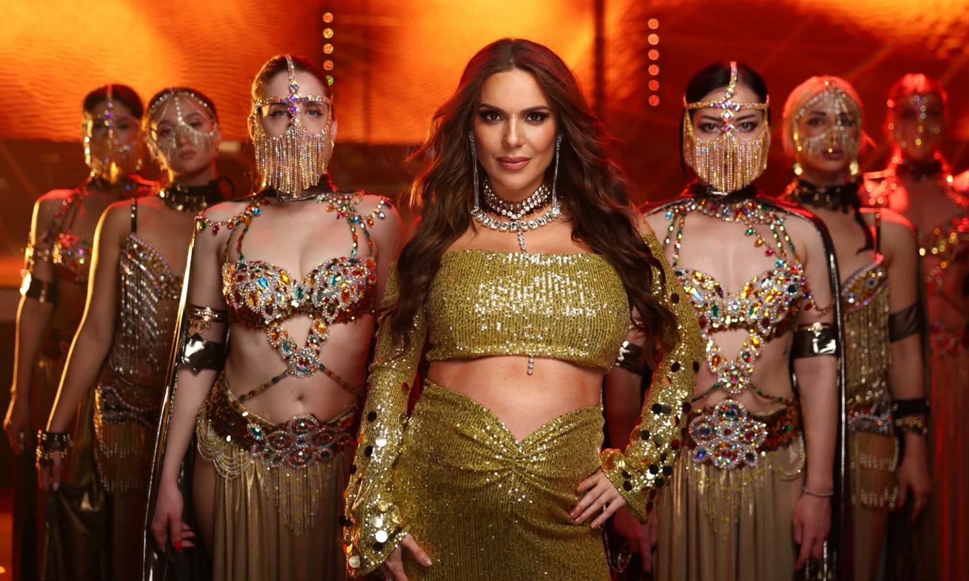 Ελεάνα Παπαϊωάννου: Δείτε τη με φουσκωμένη κοιλίτσα στο νέο της video clip